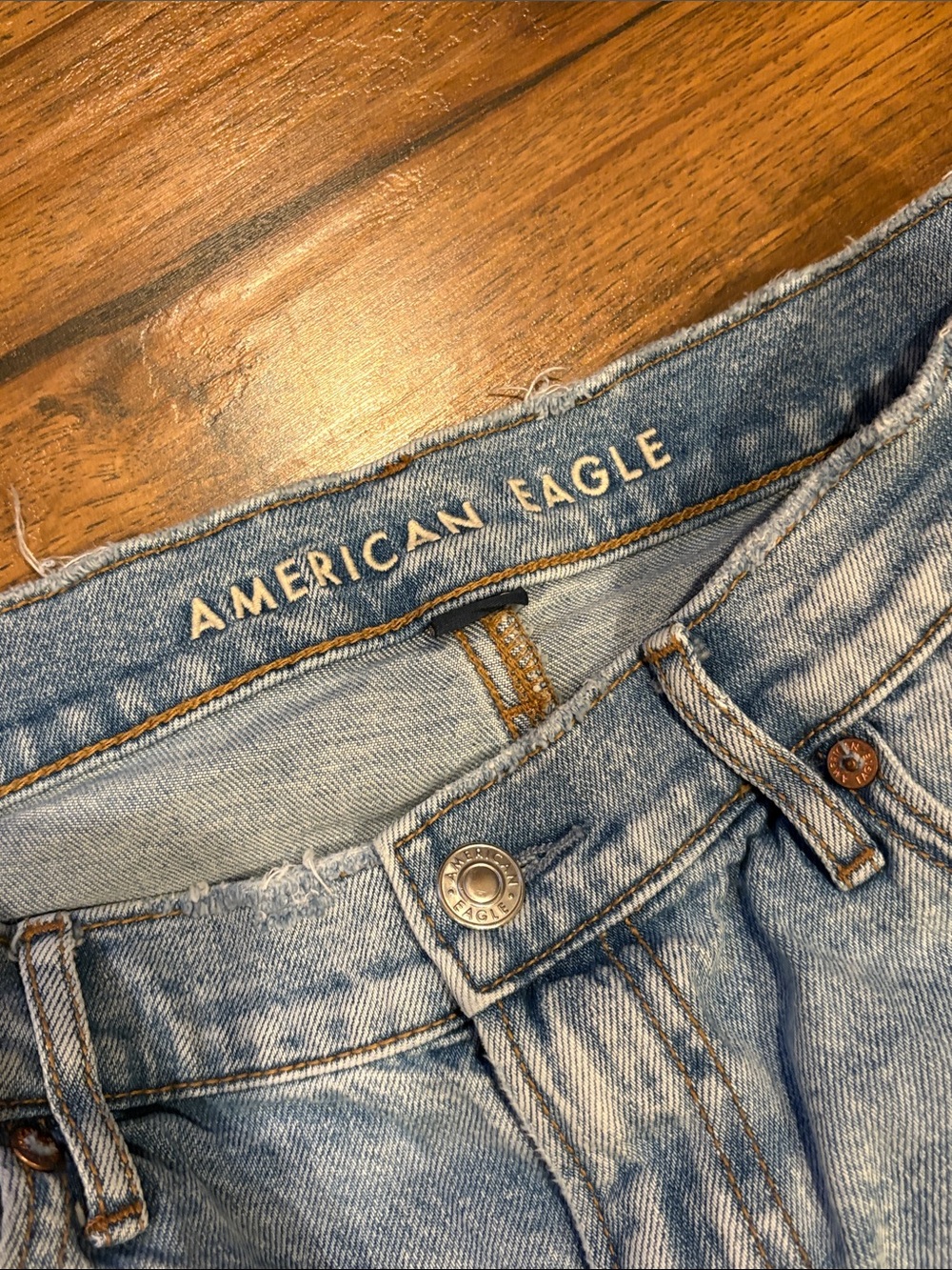 American Eagle Outfitters Relaxed Jean Shorts NWOT - Picture 4 of 10